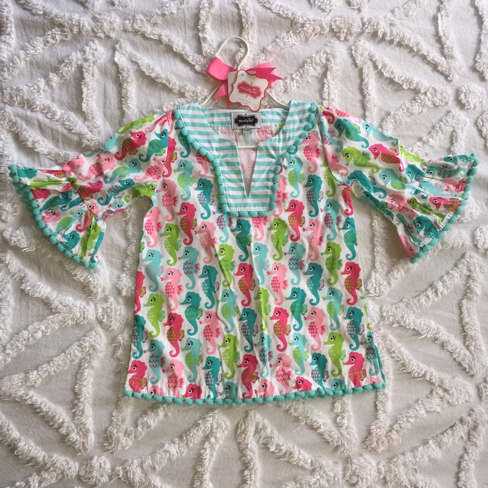 NWT Mudpie Bellbottom Sleeve Top